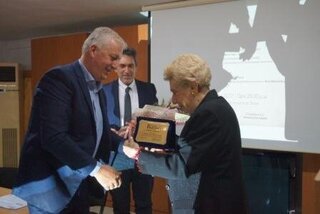 Ο Δήμος Ζίτσας τίμησε τη διακεκριμένη Ζιτσαία γιατρό Νίκη Γύρα - Αγνάντη
